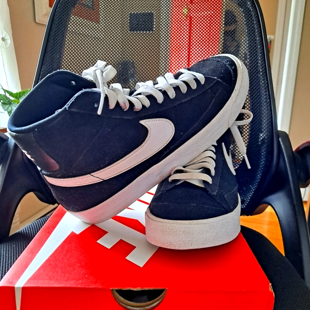 Nike blazer mid suede 6y